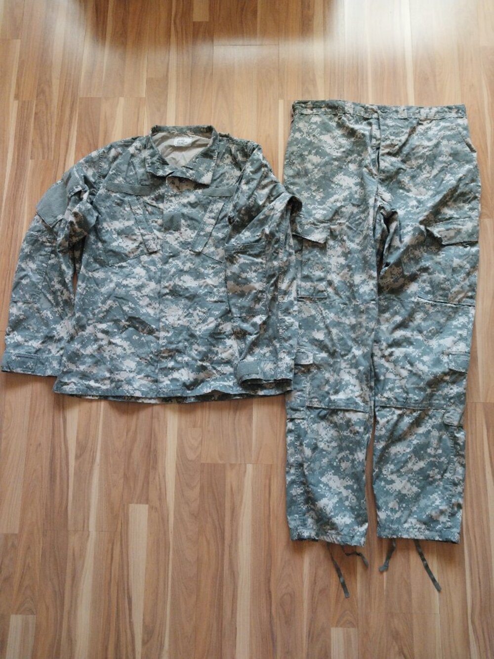 US Army UCP Camouflage ACU Uniform Set Coat And Trousers Size Large X-Long